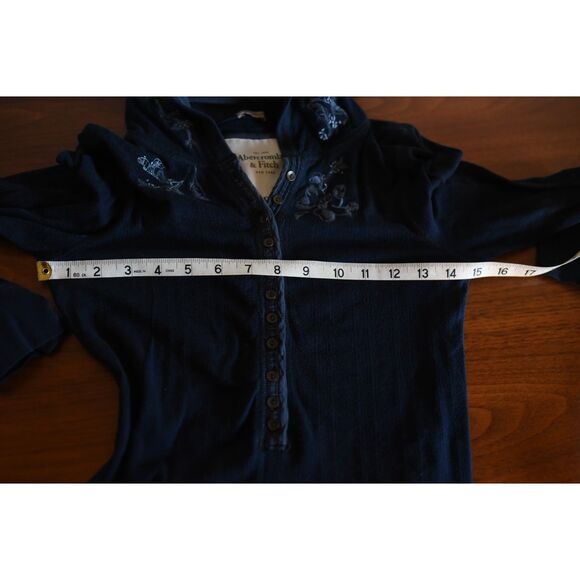 VTG Y2K Abercrombie Fitch Henley hoodie 3/4 sleeve floral embroidered bella swan - Picture 6 of 11